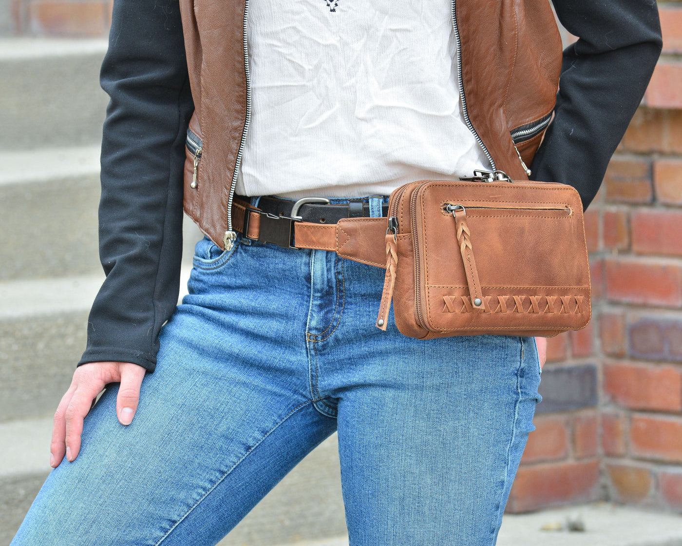 Concealed Carry Kailey Leather Purse Pack -  Lady Conceal -  Concealed Carry Purse -  most popular crossbody bag -  crossbody handgun bag -  crossbody bags for everyday use -  Lady Conceal -  Unique Hide Purse -  Locking YKK Purse -  Fanny Pack for Gun and Pistol -  Easy CCW -  Fast Draw Bag -  Secure Gun Bag